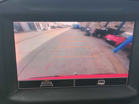 Used 2022 Chevrolet Silverado 1500 Custom image 18