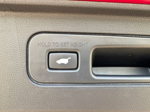 Used 2025 Honda Pilot TrailSport image 45