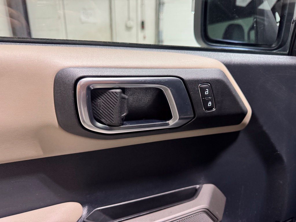 Used 2023 Ford Bronco Wildtrak AWD/4WD image 21