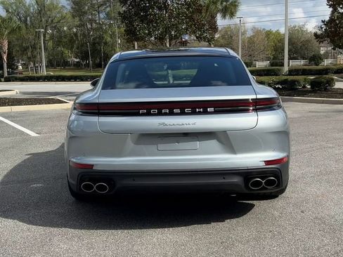 New 2025 Porsche Panamera 4 image 7