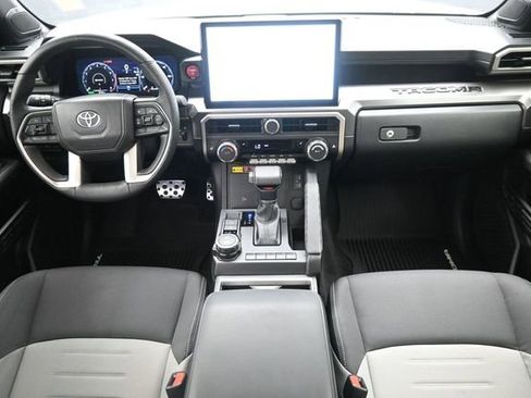 Used 2025 Toyota Tacoma TRD Sport w/ TRD Sport Upgrade Package AWD/4WD image 20