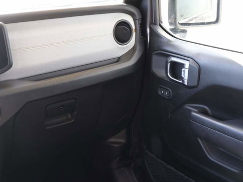 Used 2025 Jeep Wrangler Unlimited Sport S 4xe AWD/4WD image 17
