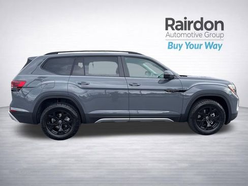 New 2026 Volkswagen Atlas Peak Edition AWD/4WD image 8