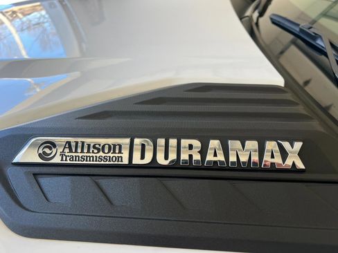 Used 2025 Chevrolet Silverado 2500 LT w/ Convenience Package image 18