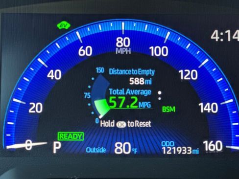 Used 2021 Toyota Corolla LE image 23