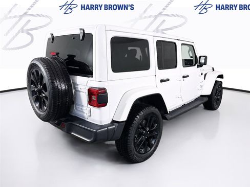 Used 2022 Jeep Wrangler Unlimited Sahara w/ Cold Weather Group image 30