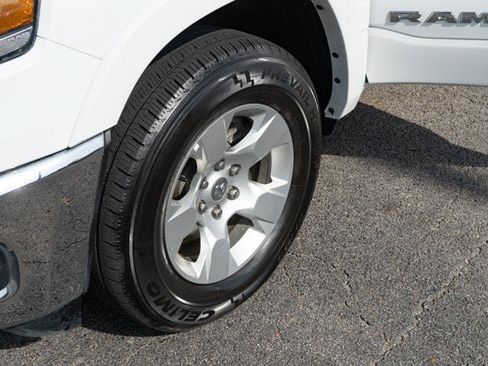 Certified 2025 RAM 1500 Big Horn AWD/4WD image 11