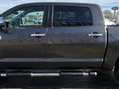Used 2017 Toyota Tundra Platinum image 5