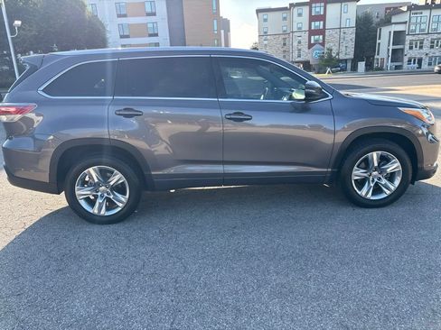 Used 2015 Toyota Highlander Limited FWD image 6