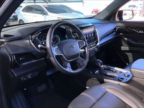 Used 2024 Chevrolet Traverse RS image 16