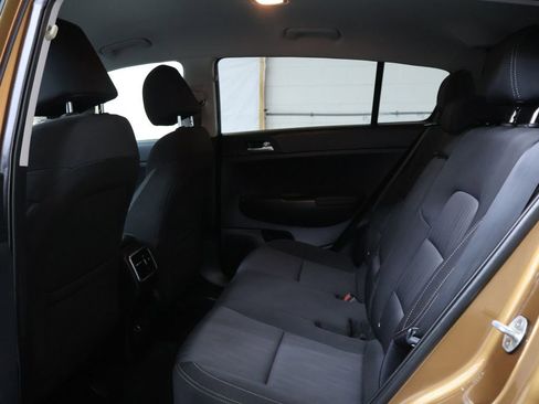 Used 2020 Kia Sportage LX image 14