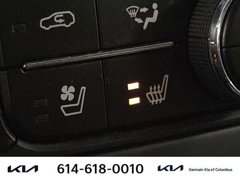 Used 2012 Jeep Grand Cherokee Overland Summit image 32