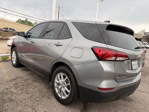 Used 2024 Chevrolet Equinox LS w/ Driver Confidence II Package image 3