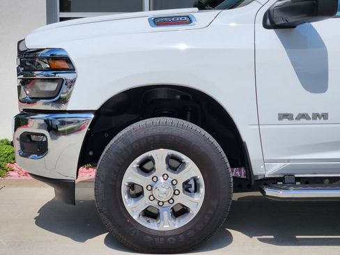 Certified 2026 RAM 2500 Big Horn AWD/4WD image 10