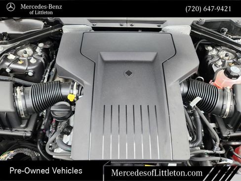 Used 2025 Land Rover Defender 110 AWD/4WD image 31