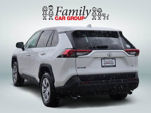 Used 2025 Toyota RAV4 LE FWD image 3