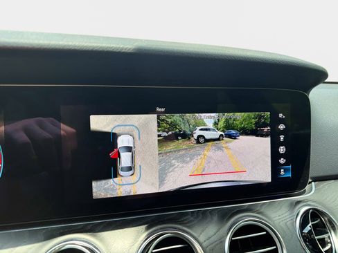 Used 2023 Mercedes-Benz E 350 Sedan image 27