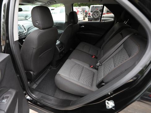 Used 2018 Chevrolet Equinox LT AWD/4WD image 15