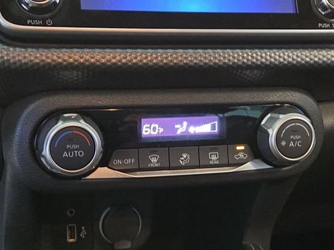 Used 2019 Nissan Kicks SV w/ Exterior Package FWD image 18