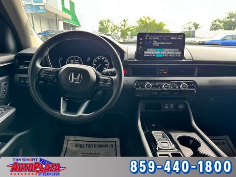 Used 2025 Honda Pilot Touring image 31