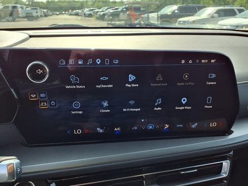 Used 2025 Chevrolet Traverse LT AWD/4WD image 70