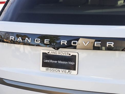 New 2026 Land Rover Range Rover SE image 8
