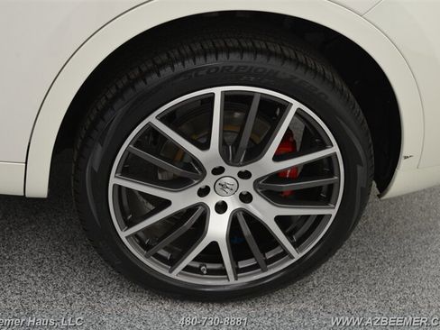 Used 2022 Maserati Levante GT image 43