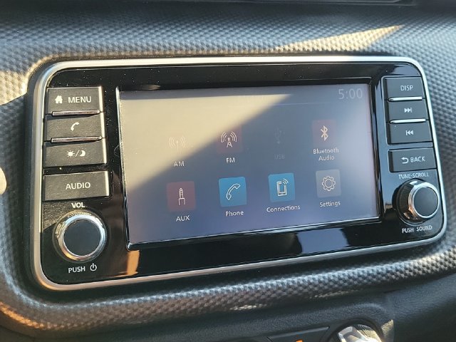 Used 2020 Nissan Kicks S FWD image 23
