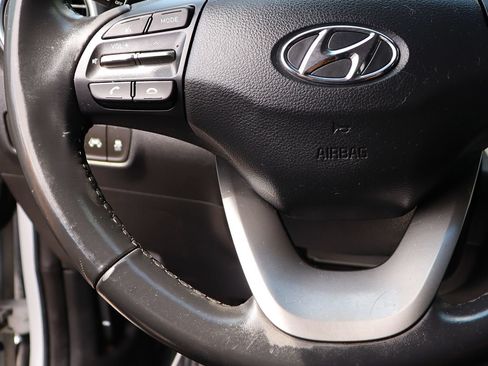 Used 2021 Hyundai Kona SEL FWD image 51