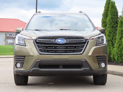 Used 2024 Subaru Forester Limited AWD/4WD image 6