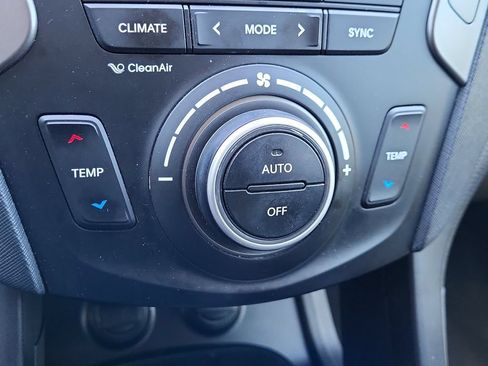Used 2017 Hyundai Santa Fe Sport w/ 2.0T Ultimate Tech Package 05 AWD/4WD image 31