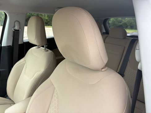 Used 2018 Jeep Compass Sport w/ Tech Group AWD/4WD image 18