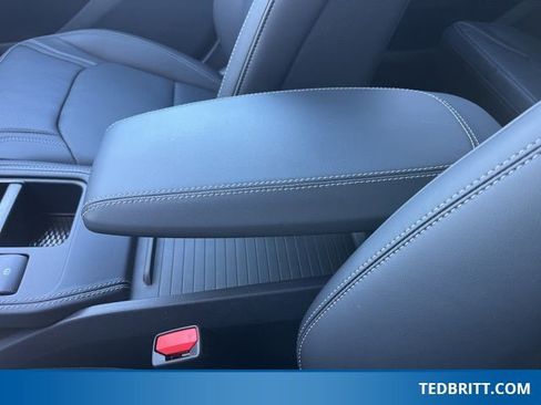 Certified 2025 Ford Mustang Mach-E Premium image 37