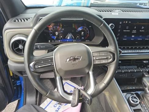 Used 2024 Chevrolet Colorado ZR2 w/ ZR2 Convenience Package III AWD/4WD image 7