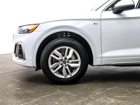Used 2022 Audi Q5 2.0T Premium w/ Convenience Package image 10