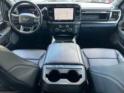 Used 2023 Ford F250 Lariat w/ Lariat Ultimate Package AWD/4WD image 10