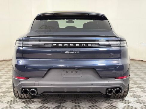 Used 2024 Porsche Cayenne Coupe AWD/4WD image 5