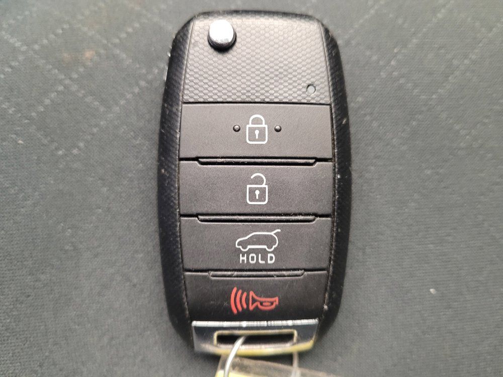 Used 2019 Kia Sorento AWD V6 image 32