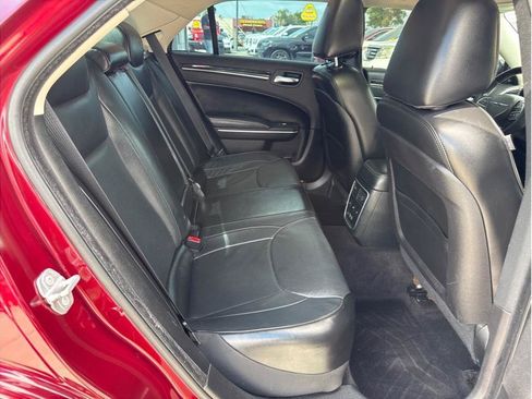 Used 2017 Chrysler 300 C w/ Safetytec Plus Group RWD image 22