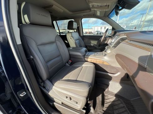 Certified 2019 GMC Yukon XL Denali w/ Denali Ultimate Package image 29