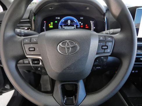 Certified 2025 Toyota Camry LE image 25