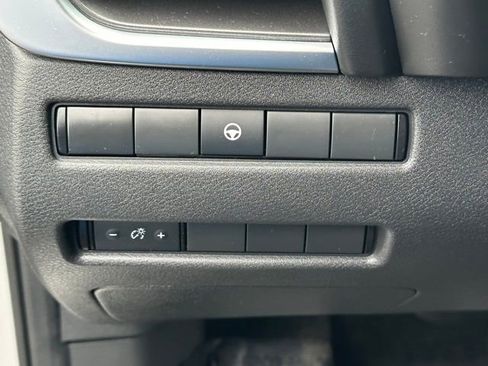 Certified 2023 Nissan Rogue SV image 23