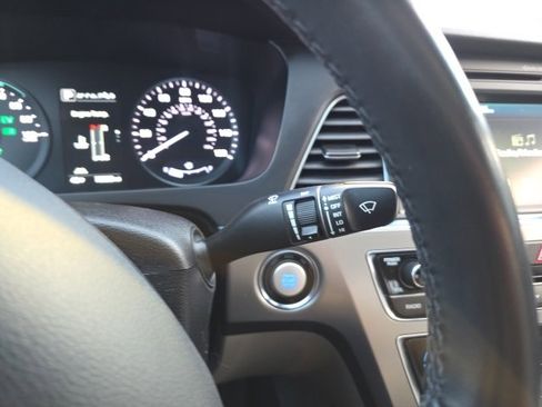 Used 2017 Hyundai Sonata Limited w/ Ultimate Package 02 image 14