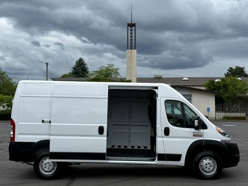 Used 2021 RAM ProMaster 2500 FWD image 24