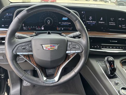 Certified 2024 Cadillac Escalade Premium Luxury AWD/4WD image 16