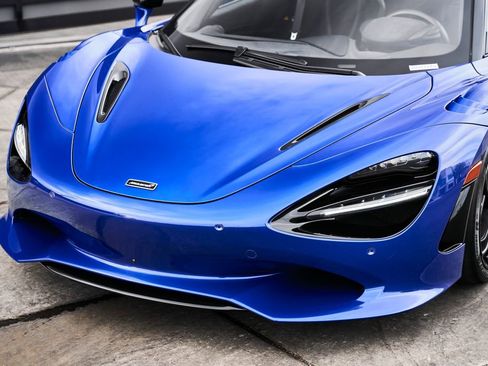 Used 2024 McLaren 750S image 7