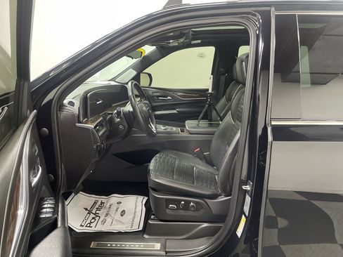 Used 2021 Cadillac Escalade Premium Luxury Platinum image 10