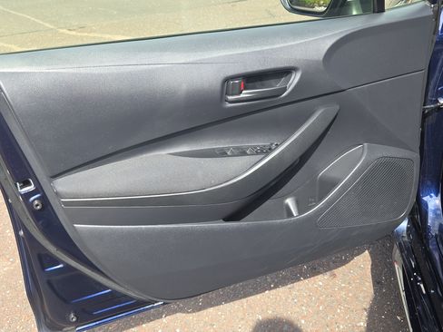 Used 2022 Toyota Corolla LE FWD image 13