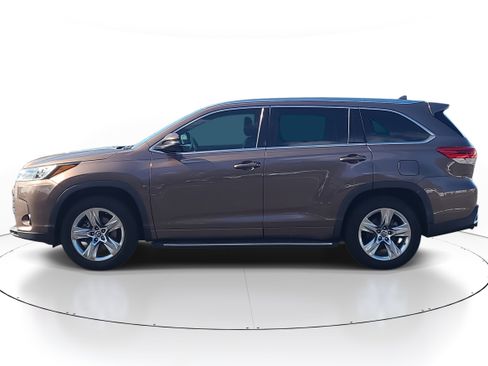 Used 2019 Toyota Highlander Limited image 2