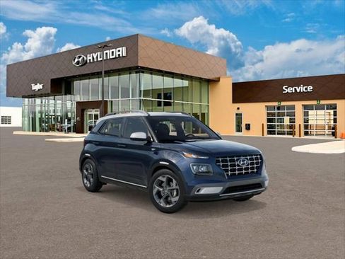 New 2026 Hyundai Venue SEL FWD image 2